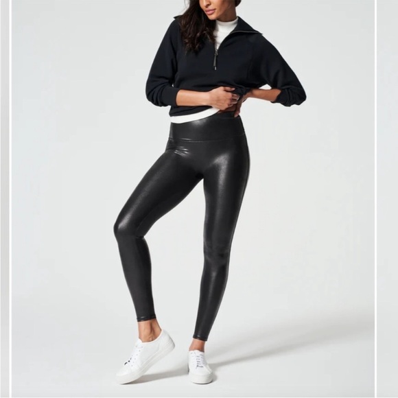 NWT SPANX Black Faux Leather Leggings size large - Picture 1 of 12